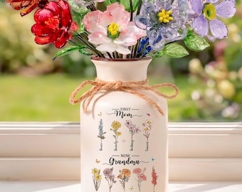 Custom First Mom Now Grandma Glass Flower Vase, Birth Month Flower Vase, Grandmas Garden Vase, Birthday Gift for Mom Nana, Mothers Day Gifts