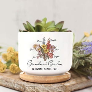 Grandma Gift, Personalized Grandma&#39;s Garden Plant Pot Gift For Grandma, Mother&#39;s Day Gift For Grandma, Nana Birth Month Flower Pot