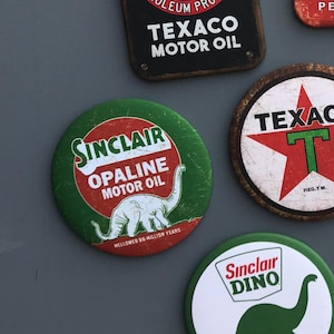 Sinclair Opaline Fridge Magnet Sinclair Dino Refrigerator Magnets Dinosaur Gas Station Garage Decor Small Gifts for Men Stocking Stuffers