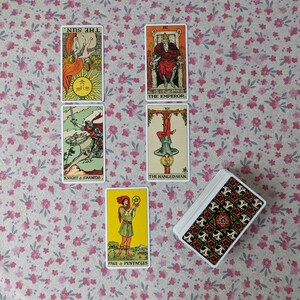 Gabel in der Straße: 2 Auswahl Tarot-Lesung, Lebensweg Tarot-Spread