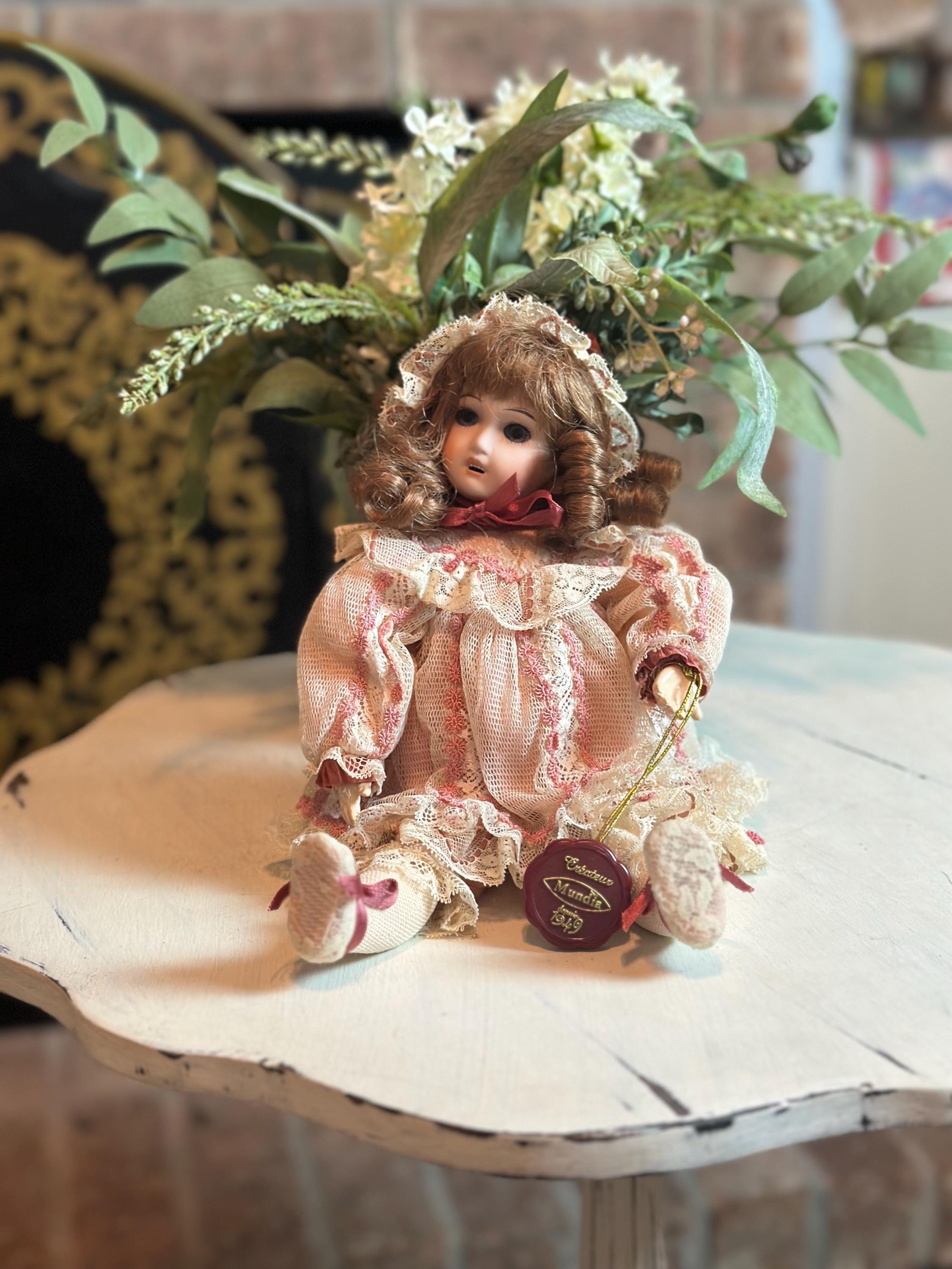 【激レア】アンティークドール　ムンディア社　Mundia  コレクターズドール 激レア】アンティークドール ムンディア社 Mundia コレクターズ