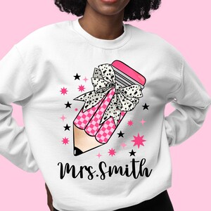 Personalisierte Kokette Bleistift PNG Sublimation Design Download, zurück in die Schule png, Schule vibes png, sublimieren Designs herunterladen