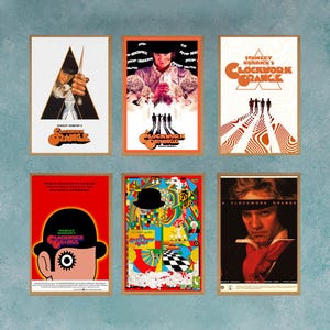 Puede incluir: Seis carteles enmarcados de la película "La Naranja Mecánica". Los carteles presentan varios diseños, incluyendo imágenes de personajes, patrones abstractos y el título de la película. Los carteles son de varios colores, incluyendo naranja, rojo y negro.