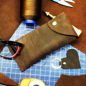 Patron PDF d'étuis à lunettes - Facile à faire soi-même en cuir pour étuis à lunettes de soleil Patron tutoriel de couture pour débutants en pdf Tutoriel + Instructions DIY