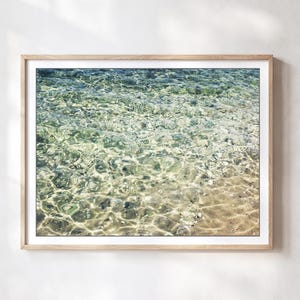 Fotografía de Crystal Shore, arte de pared para sala de estar costera, impresión de océano aguamarina pálido, 8 x 10, 11 x 14, 16 x 20