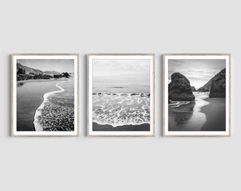 Conjunto de tres grabados, fotografía de playa en blanco y negro, decoración costera, pared de la galería oceánica, grabados fotográficos, arte de la pared de la sala de estar