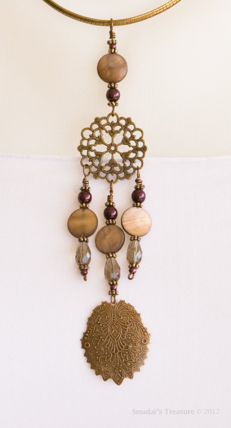Bronze Necklace with Filigree Elements, Purple Pearls and Khaki Drop Beads Pendant. Flat Snake Boho Necklace Native American Style. S95 imagem 5