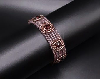 Narrow Bracelet with Crystals and Square Beads in Mauve and Copper Magnetic Clasp. Textured Geometric Beaded Layers Sparkling Bracelet S-423