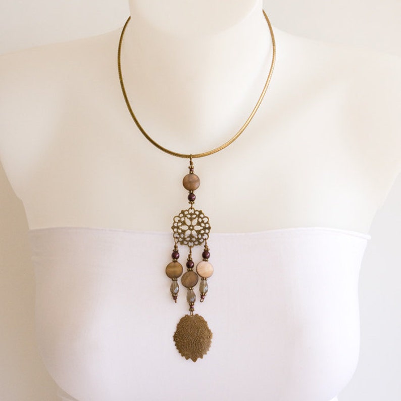 Bronze Necklace with Filigree Elements, Purple Pearls and Khaki Drop Beads Pendant. Flat Snake Boho Necklace Native American Style. S95 imagem 4