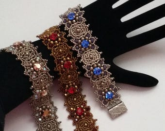 Bracelet Beading Kit / Tutorial. Gazing Stars Bracelet, with Crystals and Seed Beads in Dark / Light Silver or Bronze. Vintage Style pattern