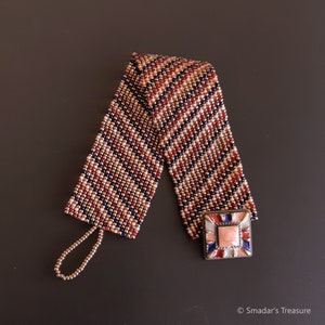 Beaded Bracelet with Colorful Enamel Button Clasp in Peach, Bronze, Ink Blue and Red. Wide Diagonal Multicolor Beadwoven Cuff Bracelet S-498 imagem 7