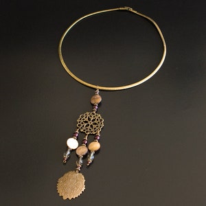 Bronze Necklace with Filigree Elements, Purple Pearls and Khaki Drop Beads Pendant. Flat Snake Boho Necklace Native American Style. S95 imagem 1