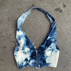 Top halter de mezclilla Araknyyd, blanqueado,