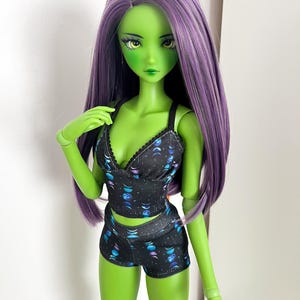 Tank Top mit V-Ausschnitt für Smart Doll Classic oder Pear Green *Puppe nicht inklusive *
