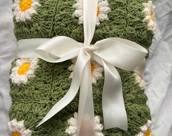 Coperta per neonati all'uncinetto con margherite fatta a mano / Copriletto floreale in cotone