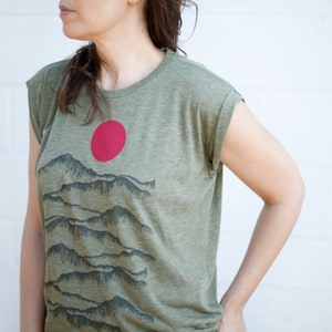 Loose Fit Flowy Womens Desert Shirt Sage Green, Womens Clothing Gift for Her, Mountain Print, Boxy Muscle Tee, Badlands Graphic Tee image 2