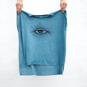 Third Eye Crescent Moon and Stars Loose Fit Flowy Muscle Tee in Teal, Feminine Yoga Workout Clothing Gift for Women