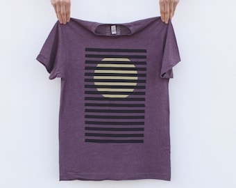 Minimalist Striped Rising Sun T-Shirt, Men's Summer Clothing Gift for Him, Modern Bauhaus Inspired Screen Print Graphic Tee