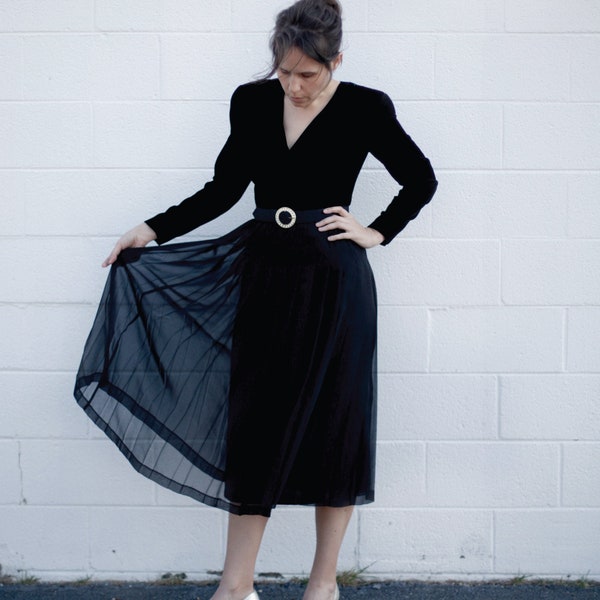 80s Black Velvet Dress by Liz Claiborne, Fit to Flare Long Sleeve Formal Gown, Women's Cocktail Dress, VTG Clothing Gift for Her