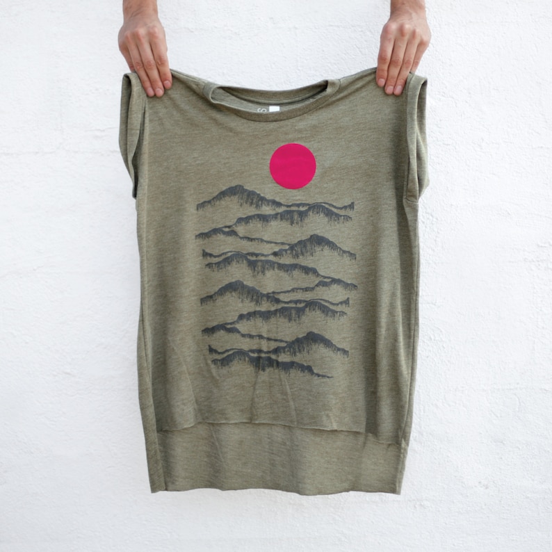 Loose Fit Flowy Womens Desert Shirt Sage Green, Womens Clothing Gift for Her, Mountain Print, Boxy Muscle Tee, Badlands Graphic Tee image 9