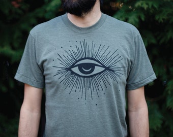 Third Eye Crescent Moon and Stars Hex Protective Symbol T-shirt Army Green, Limited Edition Halloween Shirt, Mens Boho Witch Clothing