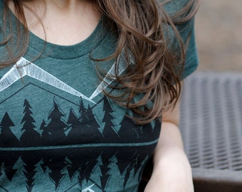 Crater Lake National Park Shirt, Handmade Gift, Oregon Camping T-shirt, Cascade Mountain Print on Forest Green, Graphic Tees Women