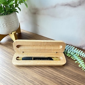 Engraved Hajj Pen with Wooden Case: Personalized Hajji Gift