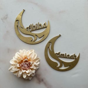 Custom Ramadan Crescent Moon Ornament: Personalized Name Engraved