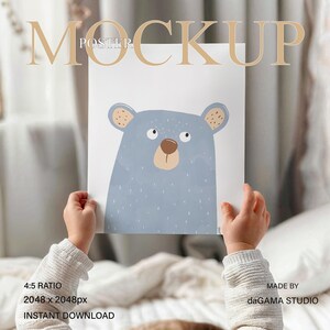 Kinderzimmer Poster Mockup, Baby hält Poster Mockup, Poster Vorlage für Kinderzimmer, Kinderzimmer Mockup, Digital Prints Display, Photoshop