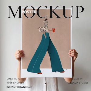 Maqueta de póster de arte de pared, persona con póster en un interior minimalista, maqueta de póster DIN A para impresiones artísticas, maqueta simple, Photoshop PSD