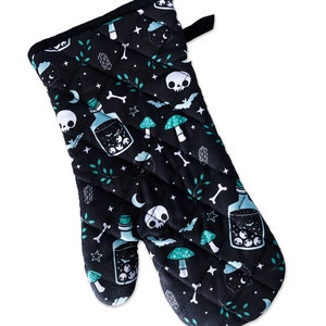 Witchy Potion Oven Mitt