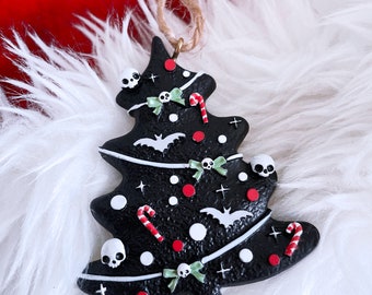 Spooky Christmas Tree Ornaments - Creepmas Tree