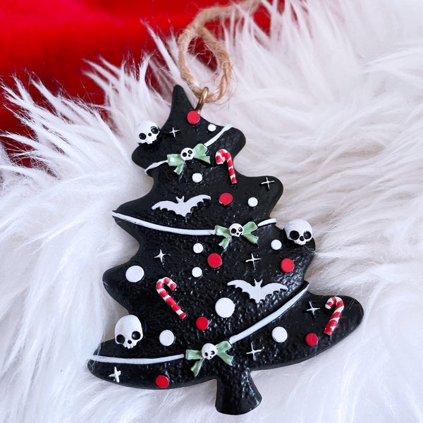 Spooky Christmas Tree Ornaments - Creepmas Tree