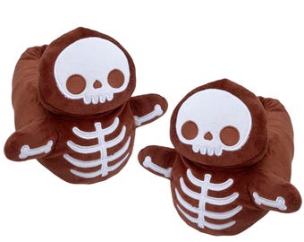 Pantuflas de peluche y cómodas de GingerDEAD
