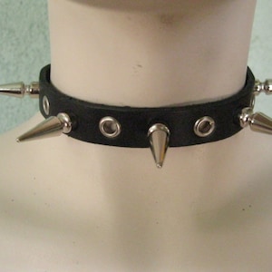 Black Leather Choker with Long Spikes and Eyelets