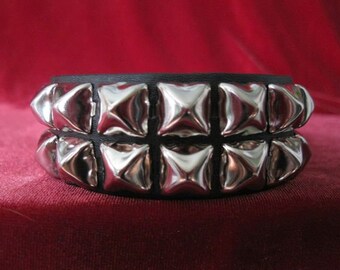Two Row Pyramid Wristband