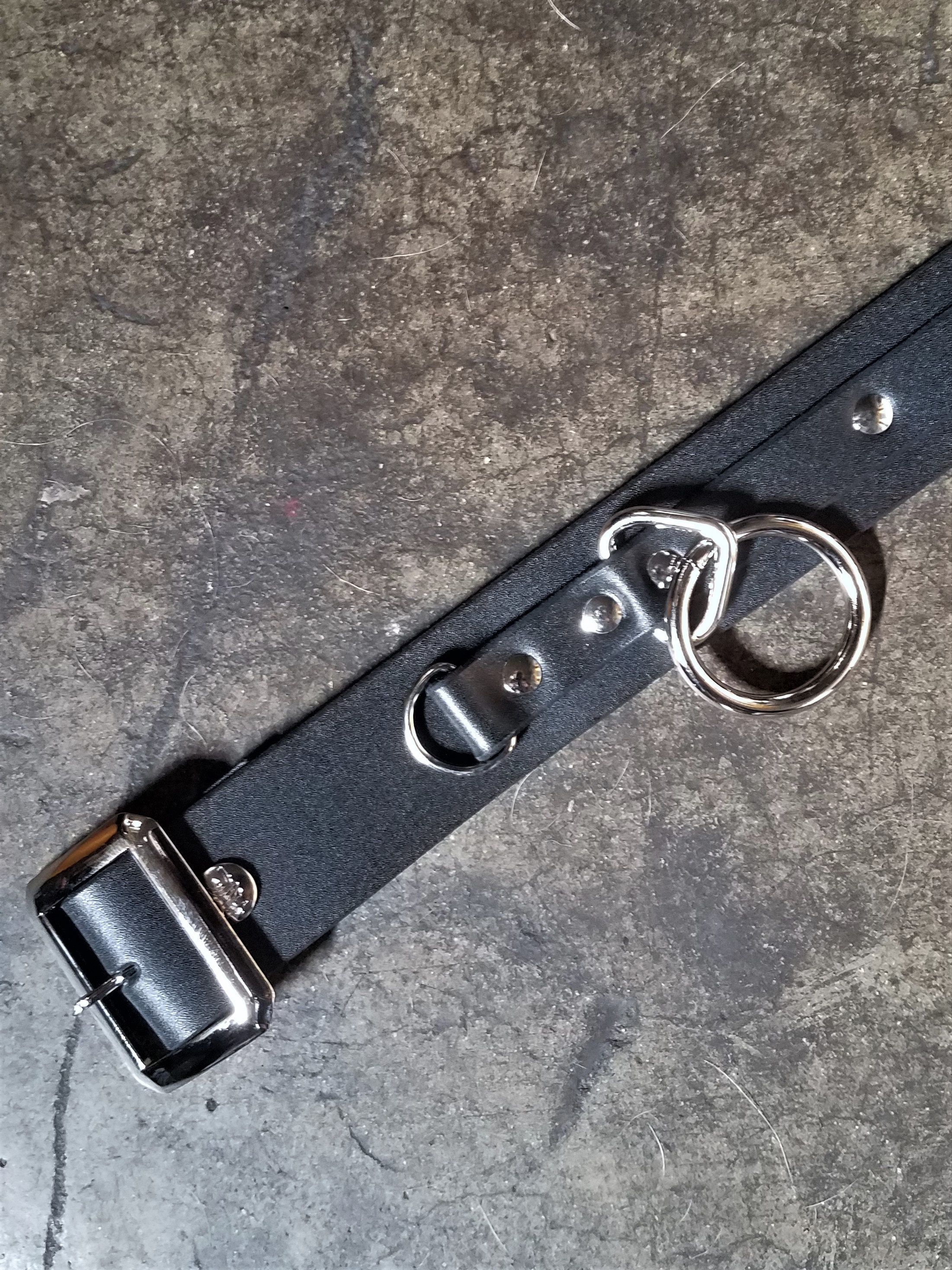 Vintage leather bondage belt Heavy Leather Bondage Belt With Duel Cuffs | Boardwalk Vintage main image 3