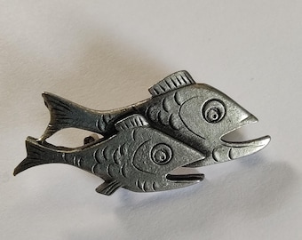 Metzke Pewter Fish Pin Happy Fishes Brooch Costume Jewelry