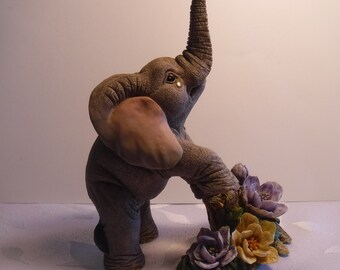 Vintage Tuskers Henry 90826 Elephant Figurine Where's My Mum? Baby Elephant Collectible