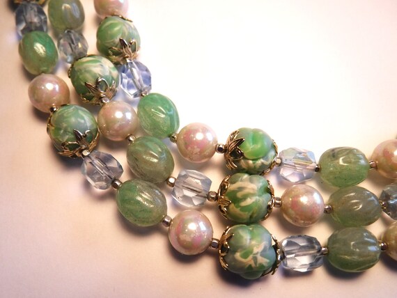 Mid Century Triple Strand Beaded Necklace Mint Gr… - image 7