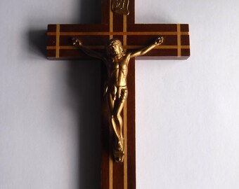 Walnut Crucifix with Box Unusual Cross Jesus Catholic Religious Wall Hanging Pray for Me Church Artifact
