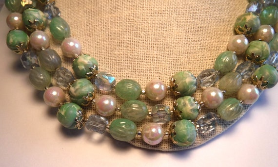 Mid Century Triple Strand Beaded Necklace Mint Gr… - image 5