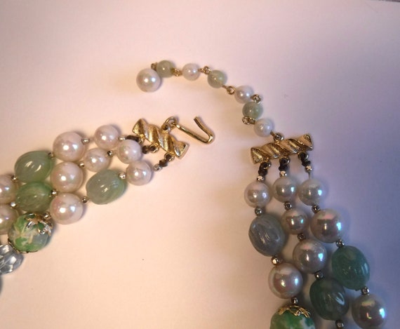 Mid Century Triple Strand Beaded Necklace Mint Gr… - image 4