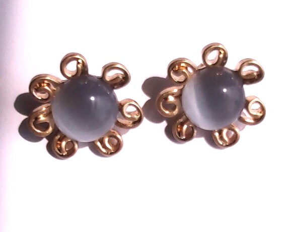 Moonglow Sunshine Flower Pierced Earrings Vintage Costume Jewelry View 4
