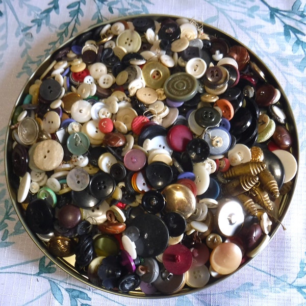 Huge Button Lot Assorted Buttons Vintage Now Sewing Clothing Supply Craft Destash Art