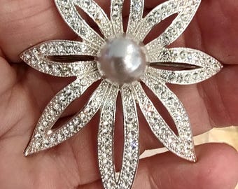 Vintage Napier Rhinestone Flower Brooch Gray Pearl Stunning Large Flower Jewelry