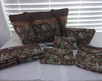 Real Tree Edge XXLG Diaper Bag: Camo Travel Tote SET wipes~sm makeup~med makeup~ coin~ changing pad Wow all ready to ship add a name