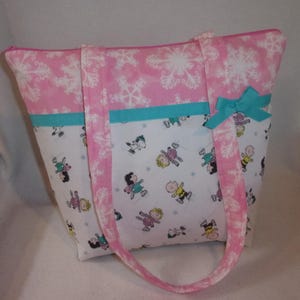 Christmas Charlie Brown Skating Tote Bag: Handmade Peanuts Handbag pink snowflakes so pretty perfect gift and add a name