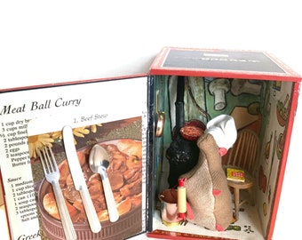 Bon Appetit Rat in Hat Vignette Playset