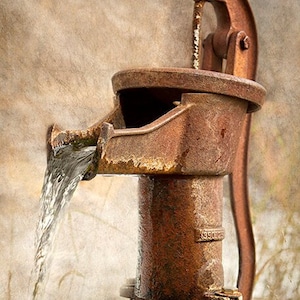 Weathered No 1 Vintage Brown Water Pump Photograph, Rustic Bathroom Decor, Pitcher, Antique Hand Pump, Kitchen Retro Bath Large Wall Art image 2